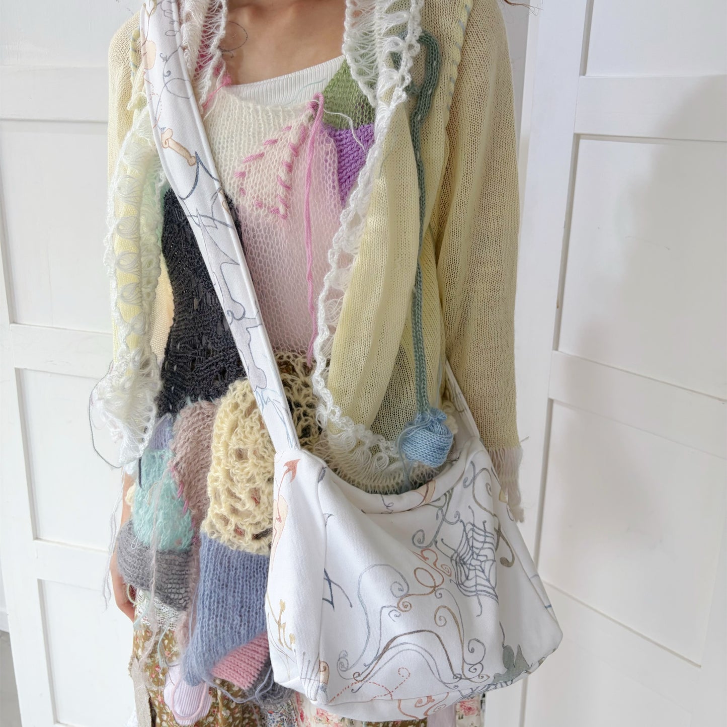 square shoulder bag / Haesun / グラフィックショルダーバッグ