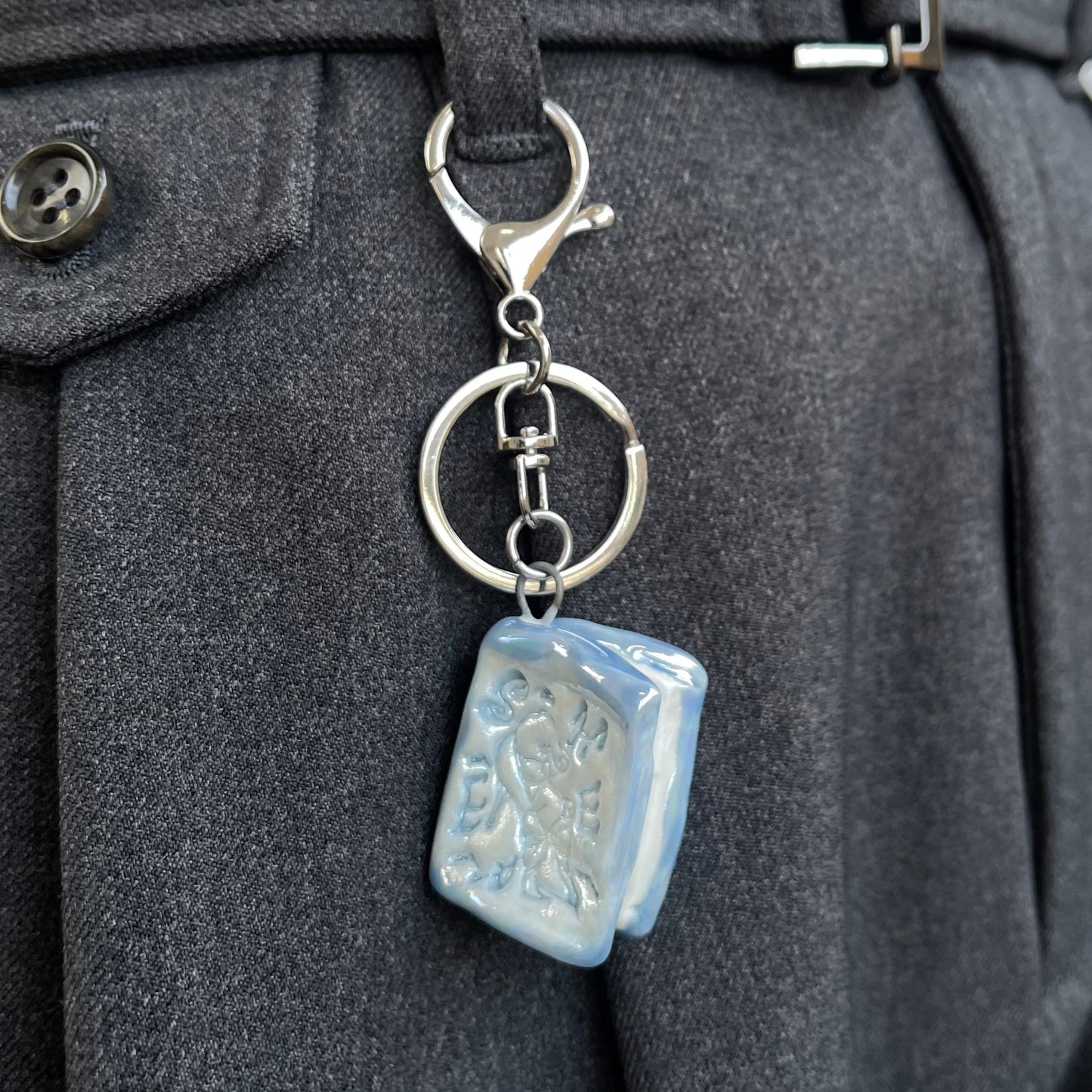 【SHEEP Limited】SHEEP book keychain / Pearl Blue / シープブックキーホルダー