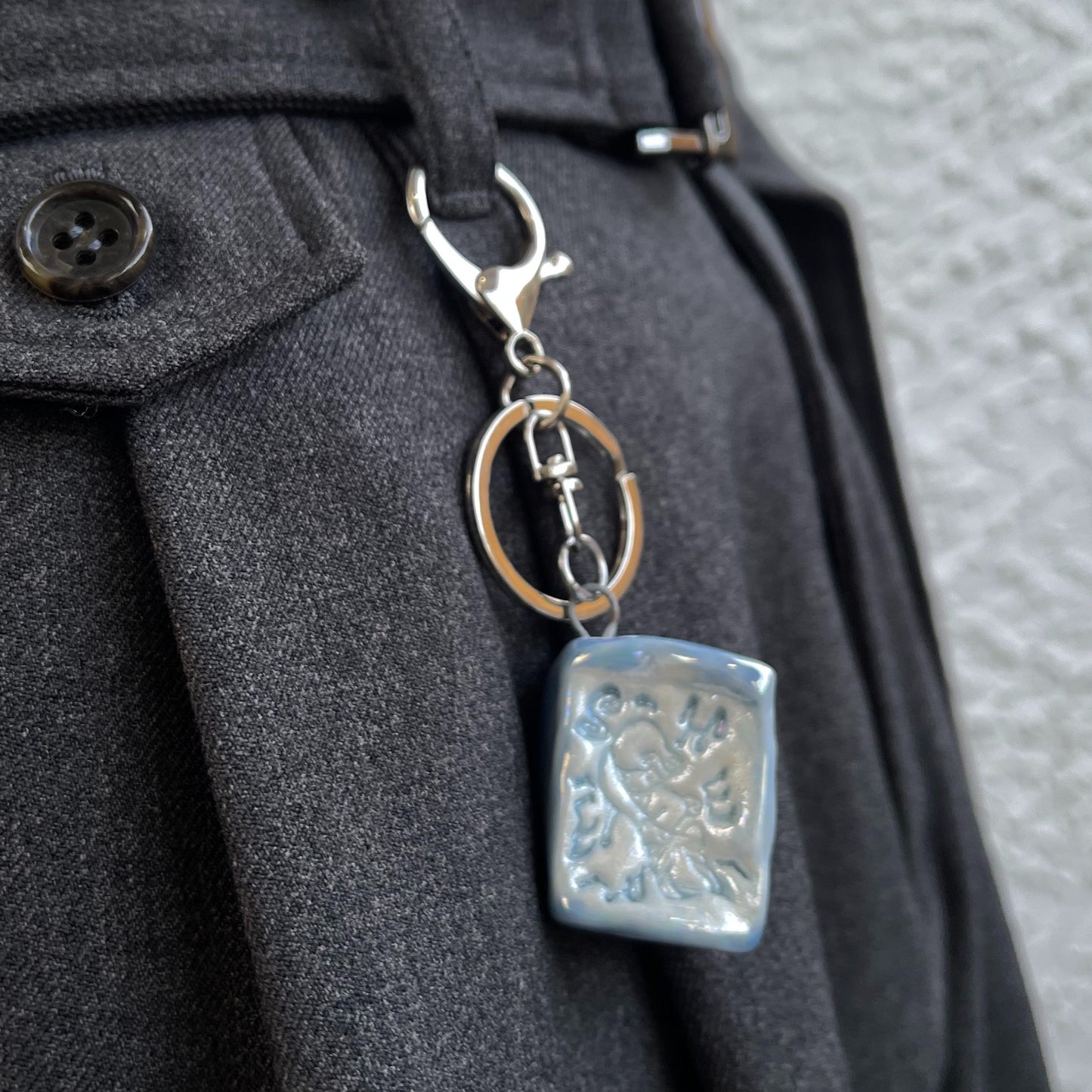 【SHEEP Limited】SHEEP book keychain / Pearl Blue / シープブックキーホルダー