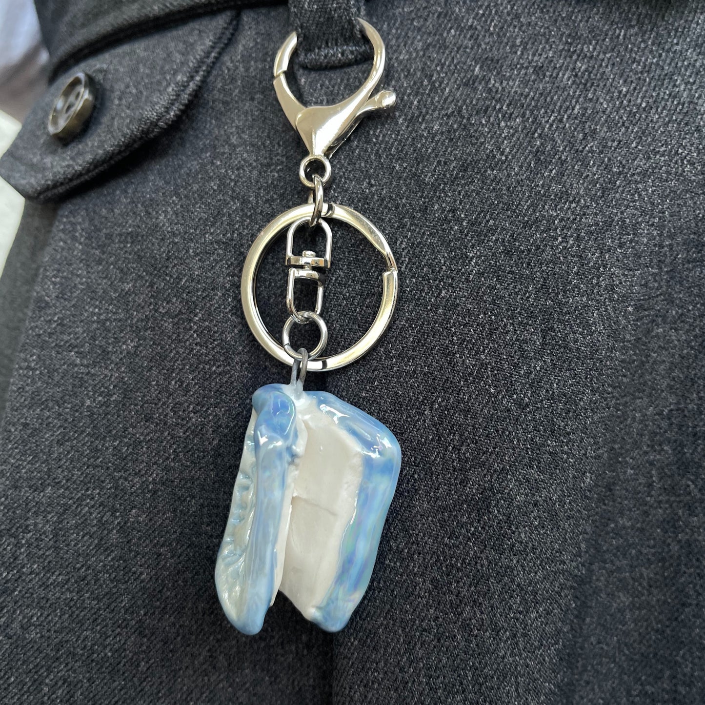 【SHEEP Limited】SHEEP book keychain / Pearl Blue / シープブックキーホルダー