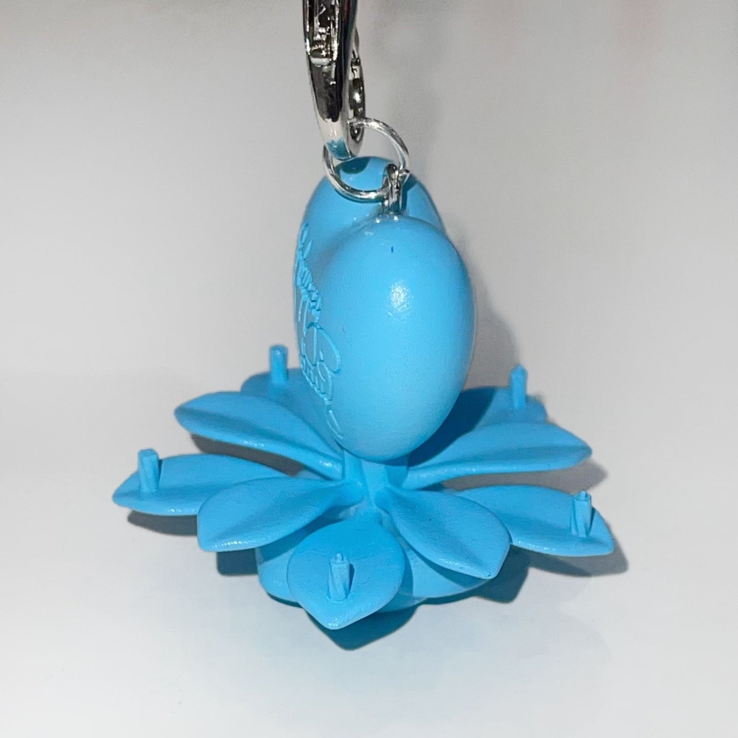 HBD Candle Keychain / baby blue / キーリング