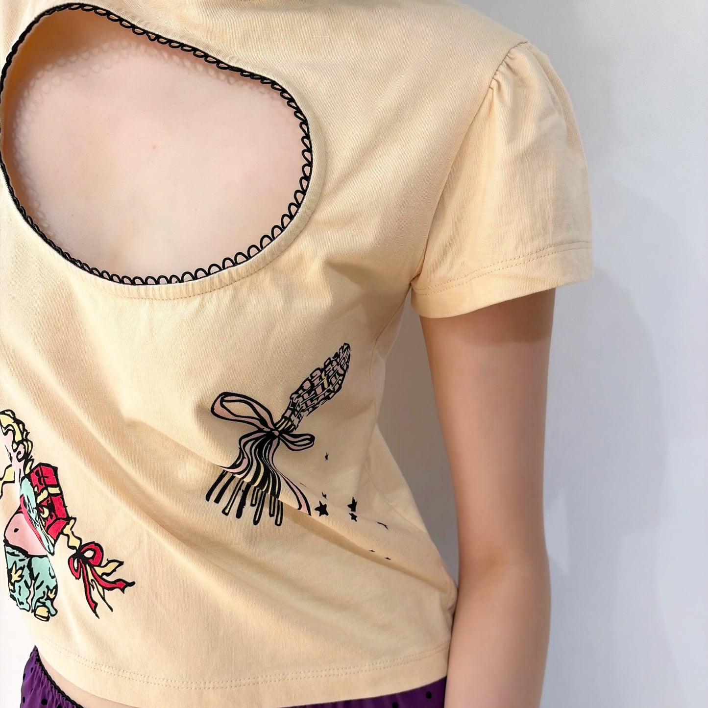 Logo Removal Baby Tee / Cutie Cream / ロゴリムーブTシャツ