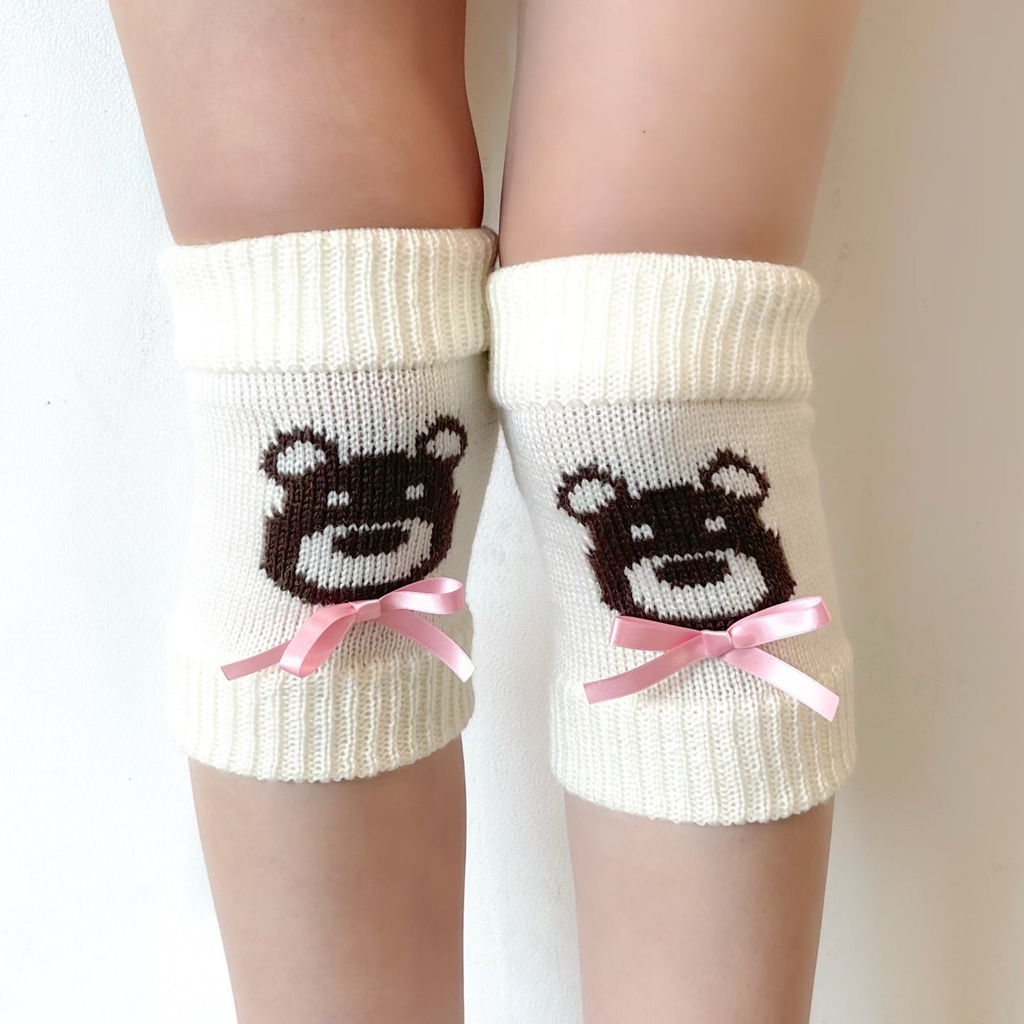 Bear knee pad / White x Brown / べアーニーパッド