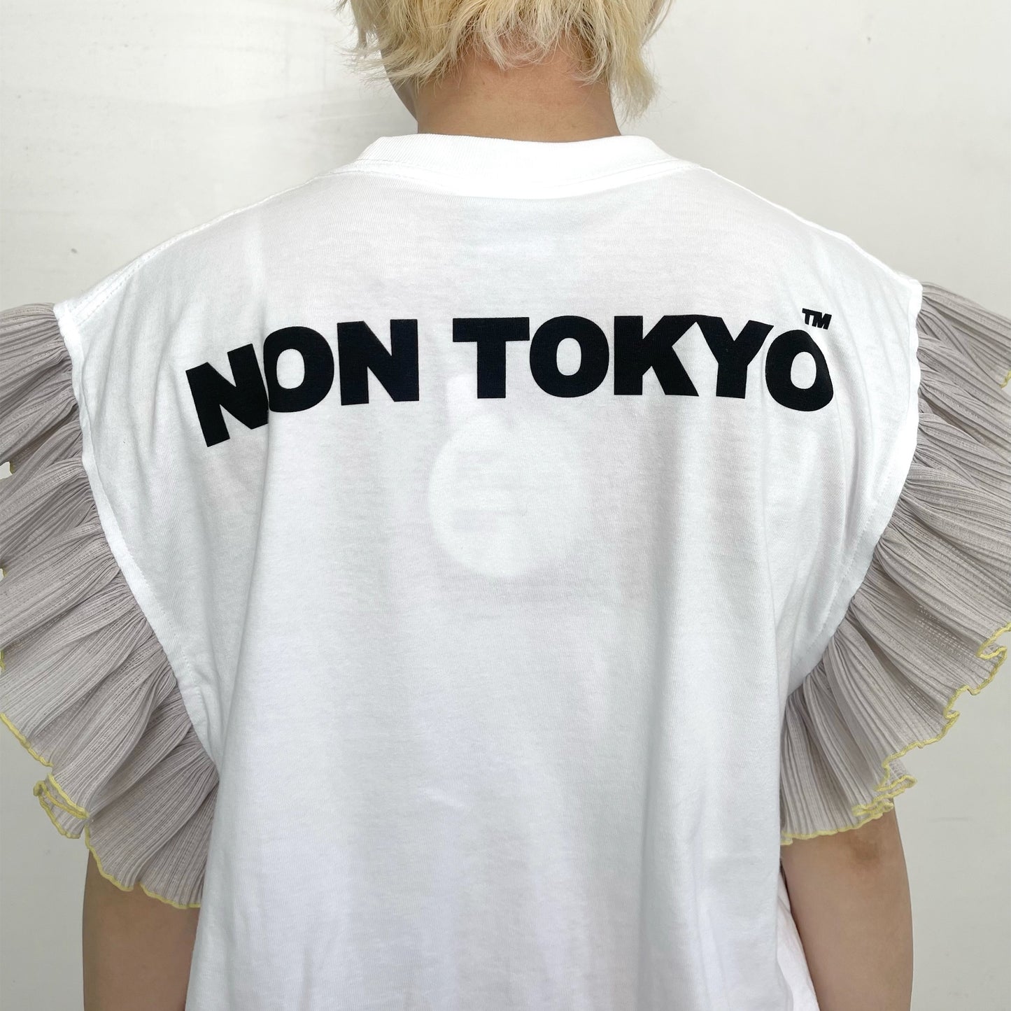 FRILL SLEEVE T-SHIRT / WHITE / フリルスリーブTシャツ