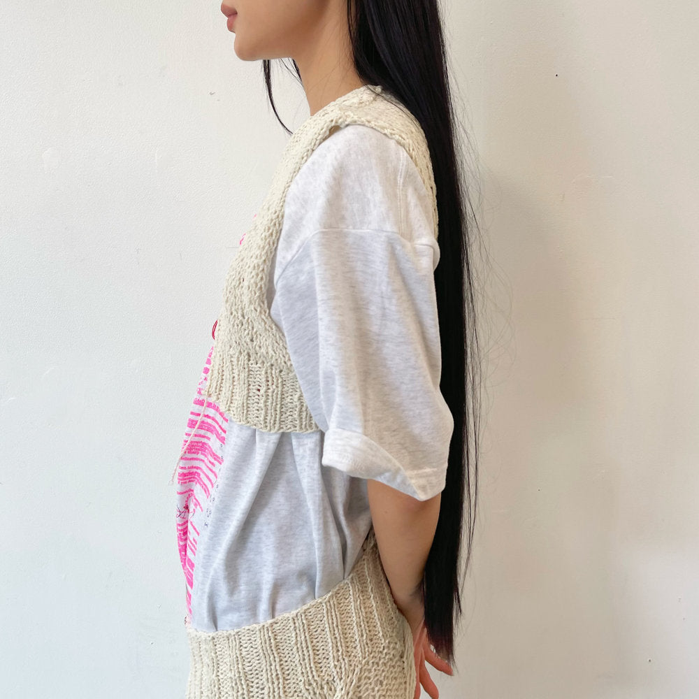 piece of letter knit vest / beige / ニットベスト