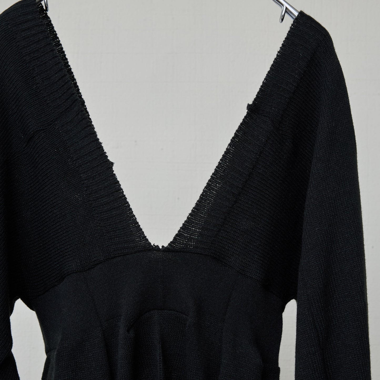 LOOSE SOCKS! DECONSTRUCTED KNIT / BLACK / ルーズソックス構築ドレス