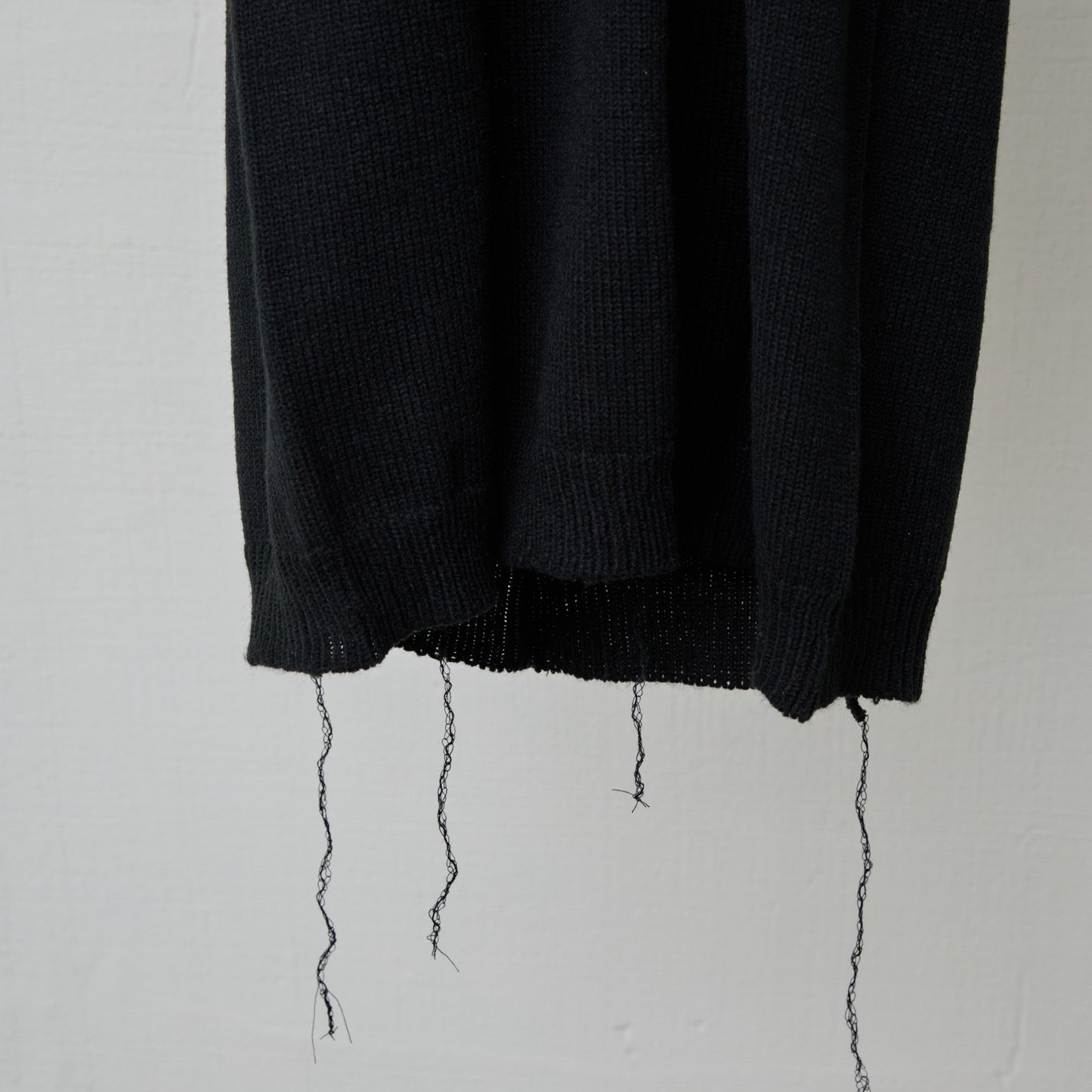 LOOSE SOCKS! DECONSTRUCTED KNIT / BLACK / ルーズソックス構築ドレス
