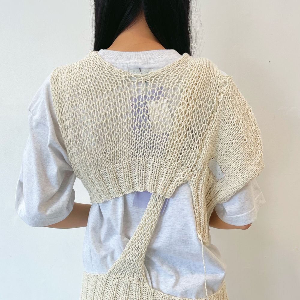 piece of letter knit vest / beige / ニットベスト