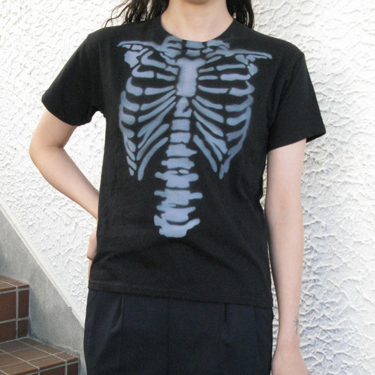 Black skeleton tee M / エアブラシTシャツ
