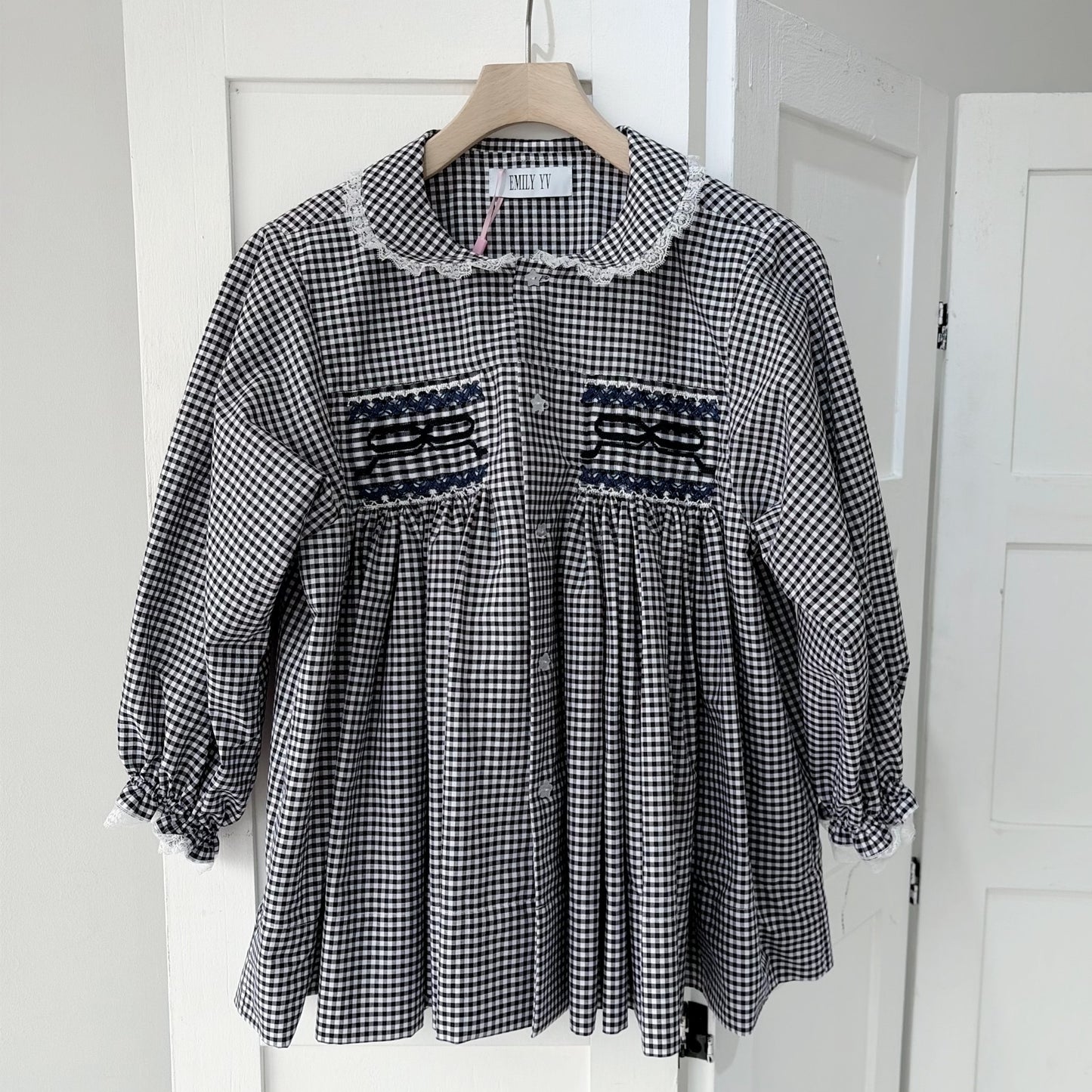 Smocking ribbon blouse / Navy / スモッキングリボンブラウス