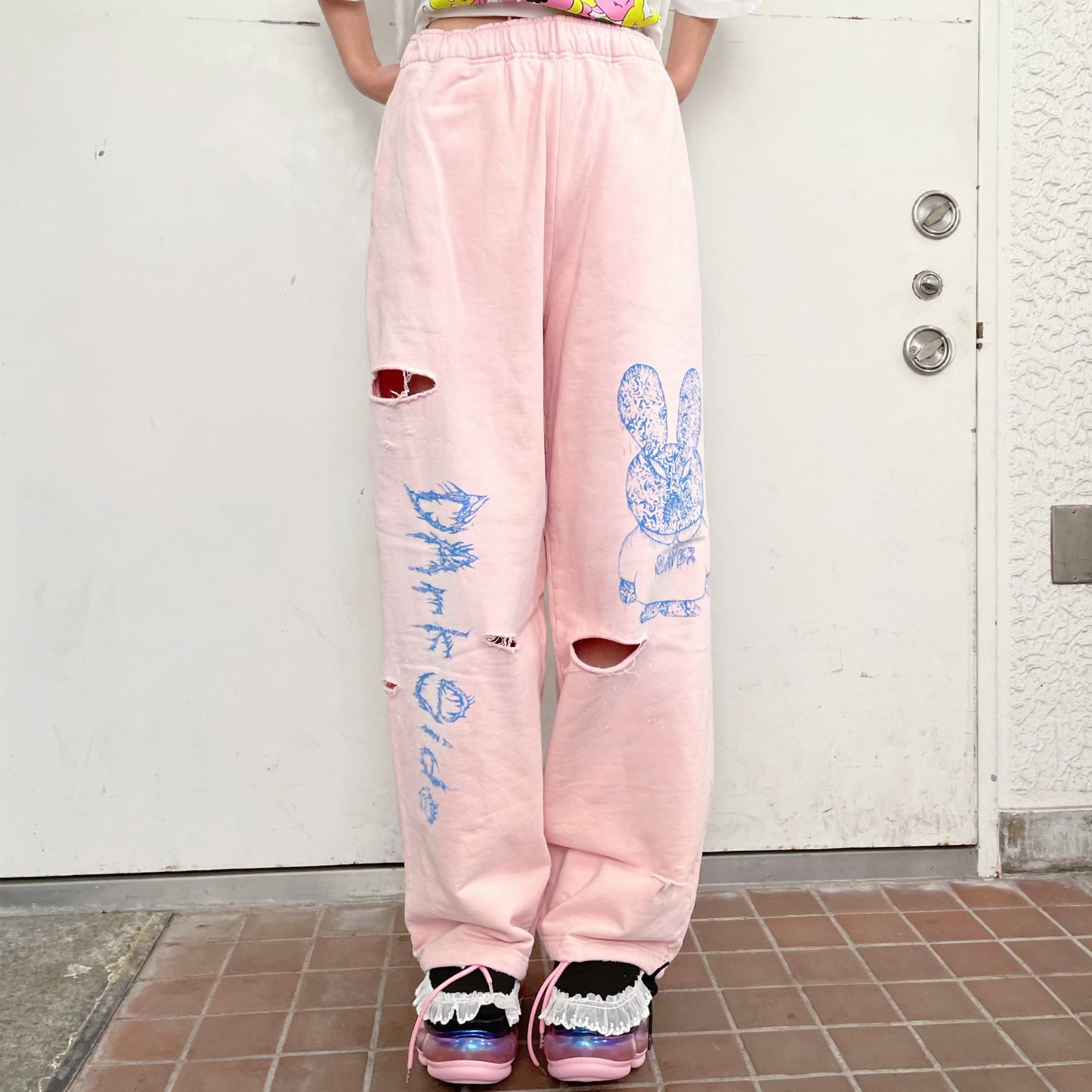 DESTROYED SWEAT PANTS BIOSTONE WASHED DAMAGE STAIN PROCESSED / PINK / ダメージスウェットパンツ