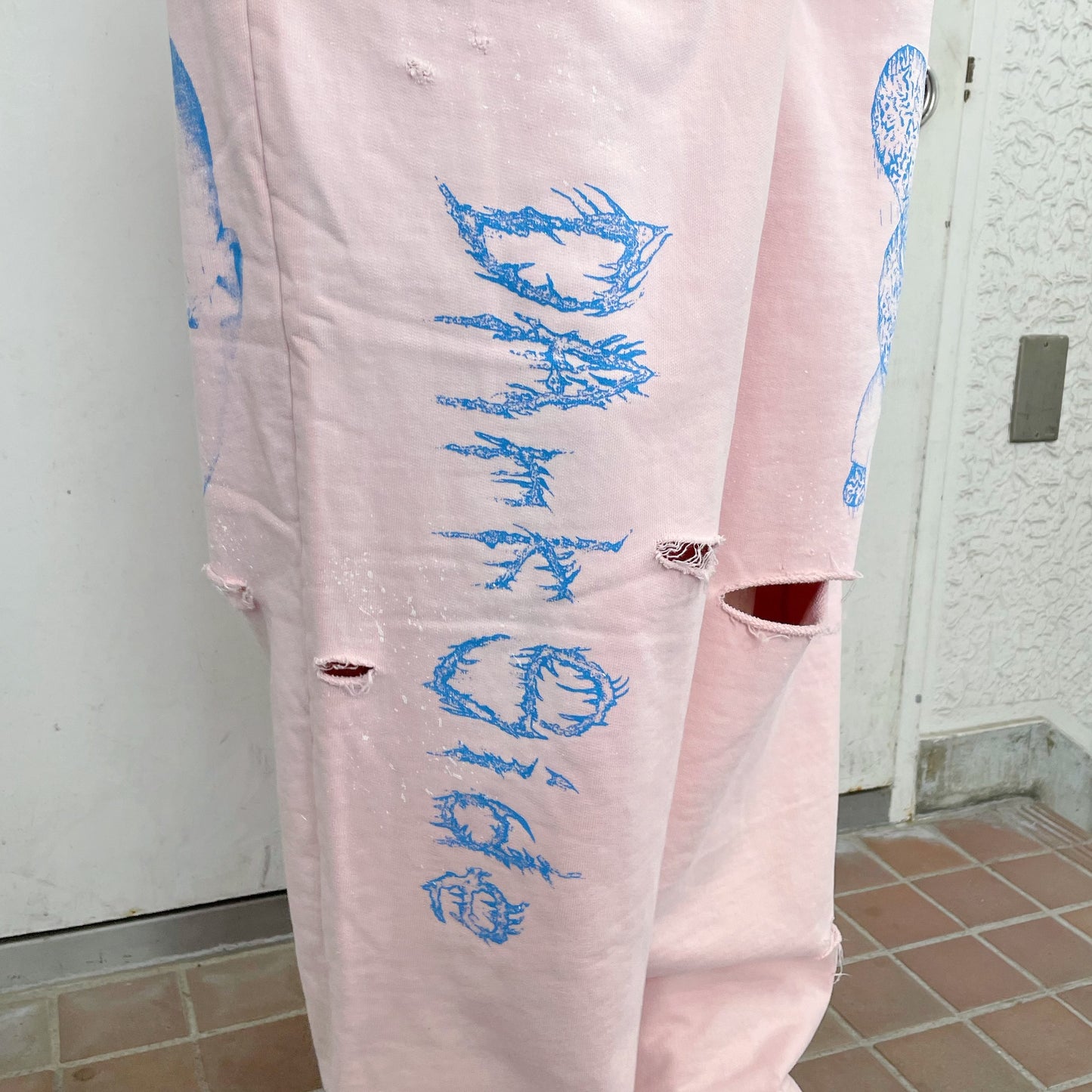 DESTROYED SWEAT PANTS BIOSTONE WASHED DAMAGE STAIN PROCESSED / PINK / ダメージスウェットパンツ