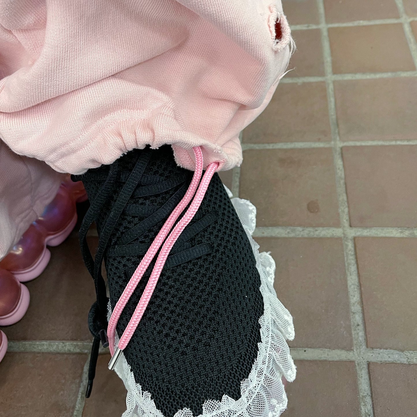 DESTROYED SWEAT PANTS BIOSTONE WASHED DAMAGE STAIN PROCESSED / PINK / ダメージスウェットパンツ