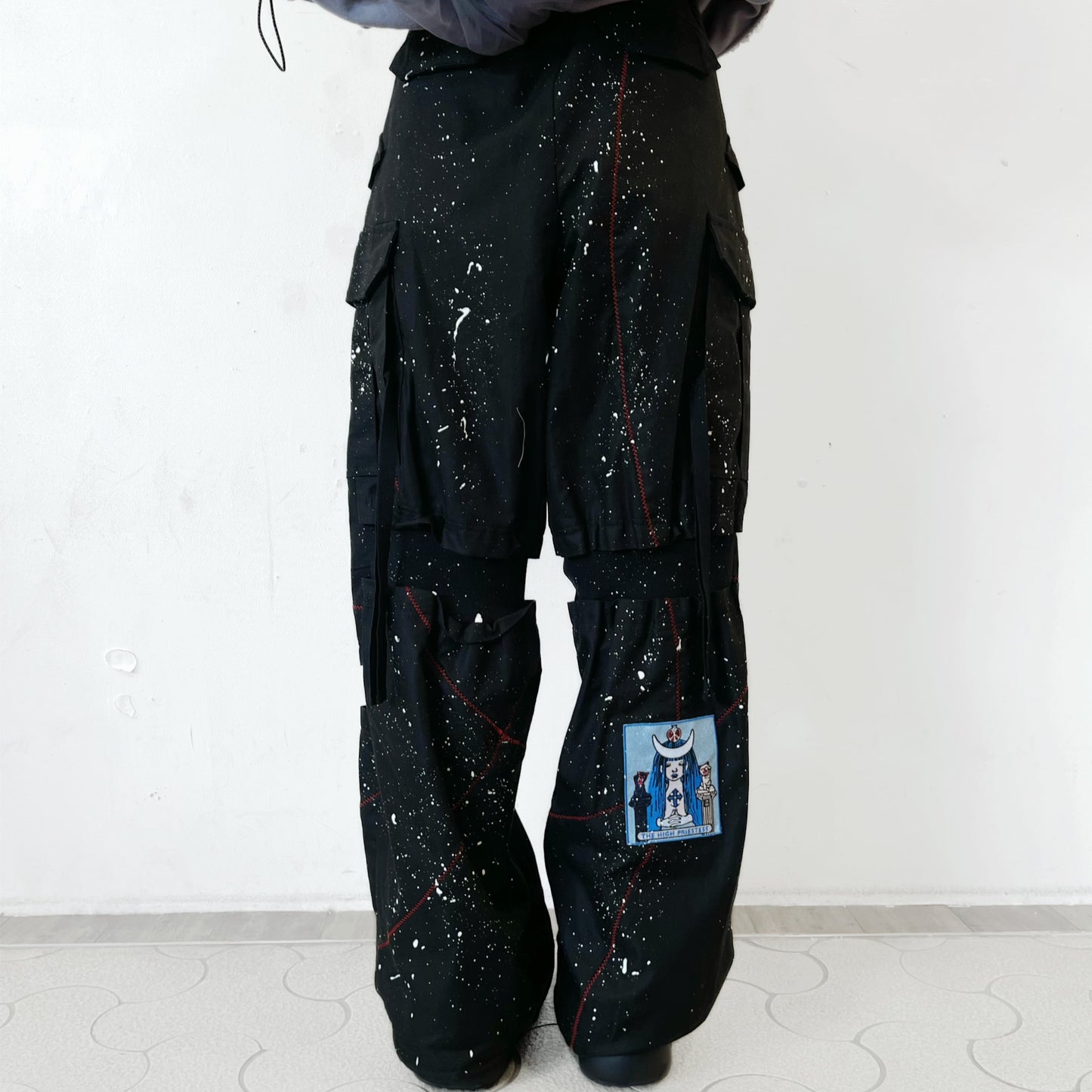 SLASH SCAR CARGO PANTS STAIN PROCESSED EMBROIDERED PATCH ARTWORK BY TREVOR BROWN / BLACK / 刺繍パッチカーゴパンツ