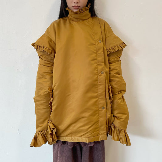 PUFFER FRILL BLOUSON / MUSTARD / フリルジャケット