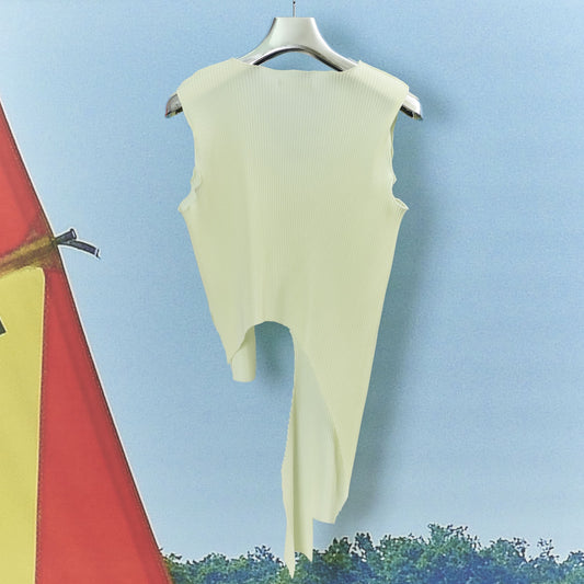 CHOPPED TOP *SLEEVELESS / BANANA / カッティングプリーツトップ