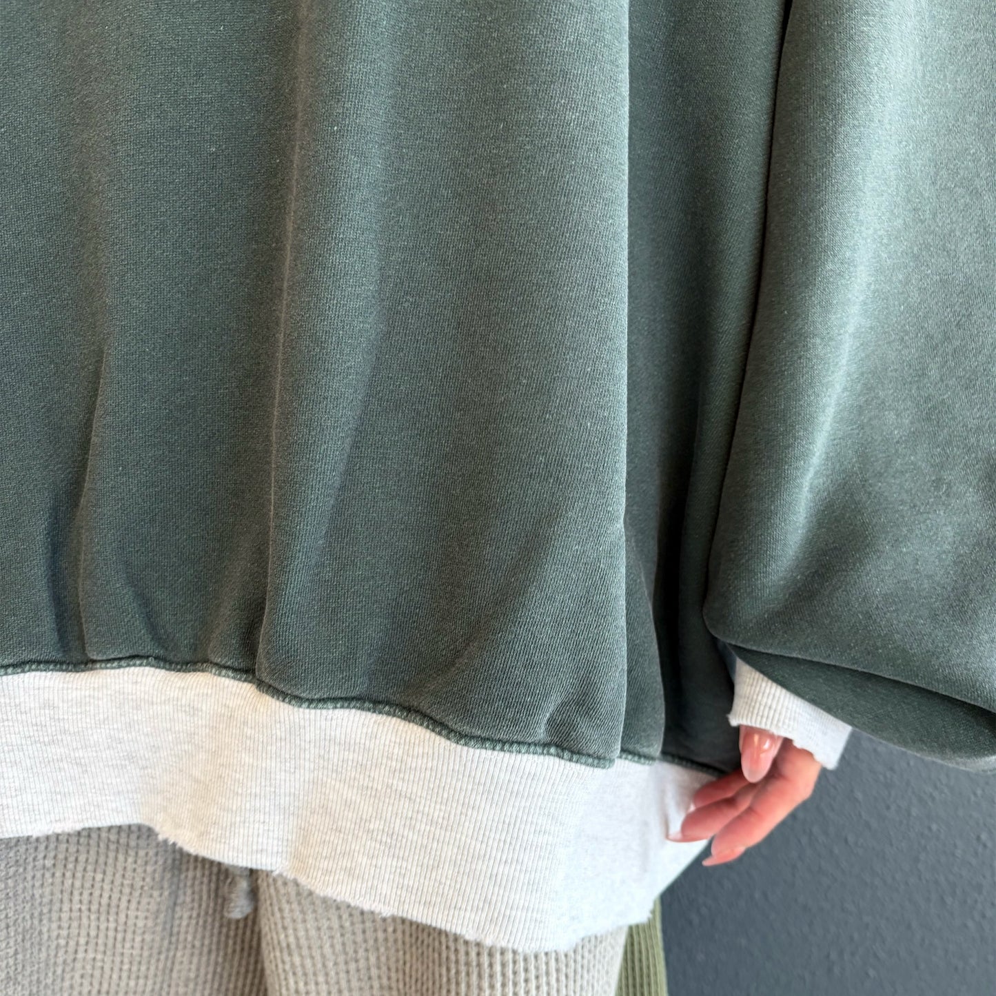 [F.E.E.S] number boxy MTM / green / オーバーサイズスウェット
