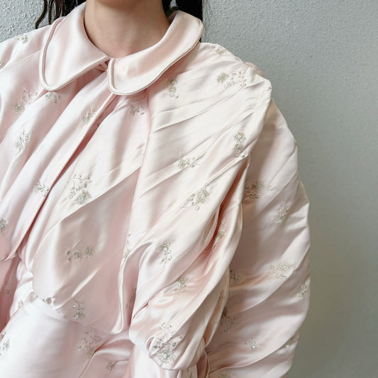 CHILDISH SHIRT / BABY PINK / サテンブラウス