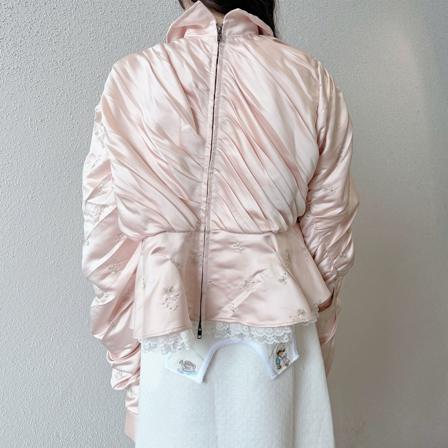 CHILDISH SHIRT / BABY PINK / サテンブラウス