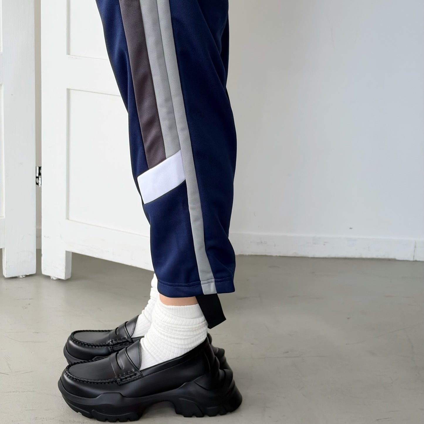 HIGH SCHOOL NERD PANTS / NAVY / ジャージパンツ