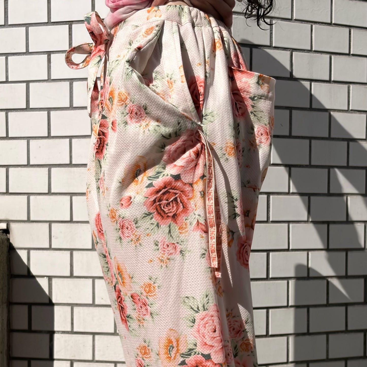 WORN FLORAL LONG PANTS / WORN FLORAL / フラワーパターンパンツ