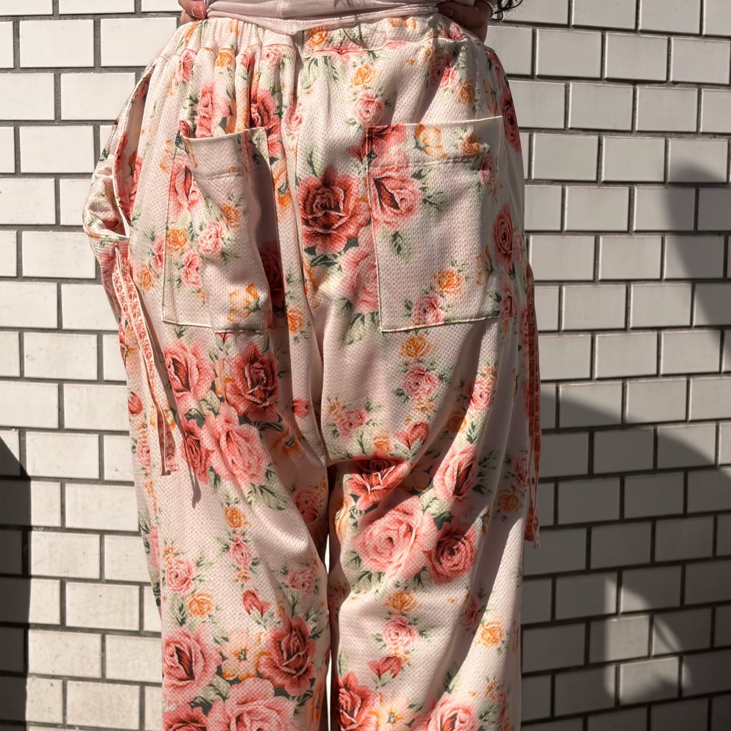WORN FLORAL LONG PANTS / WORN FLORAL / フラワーパターンパンツ