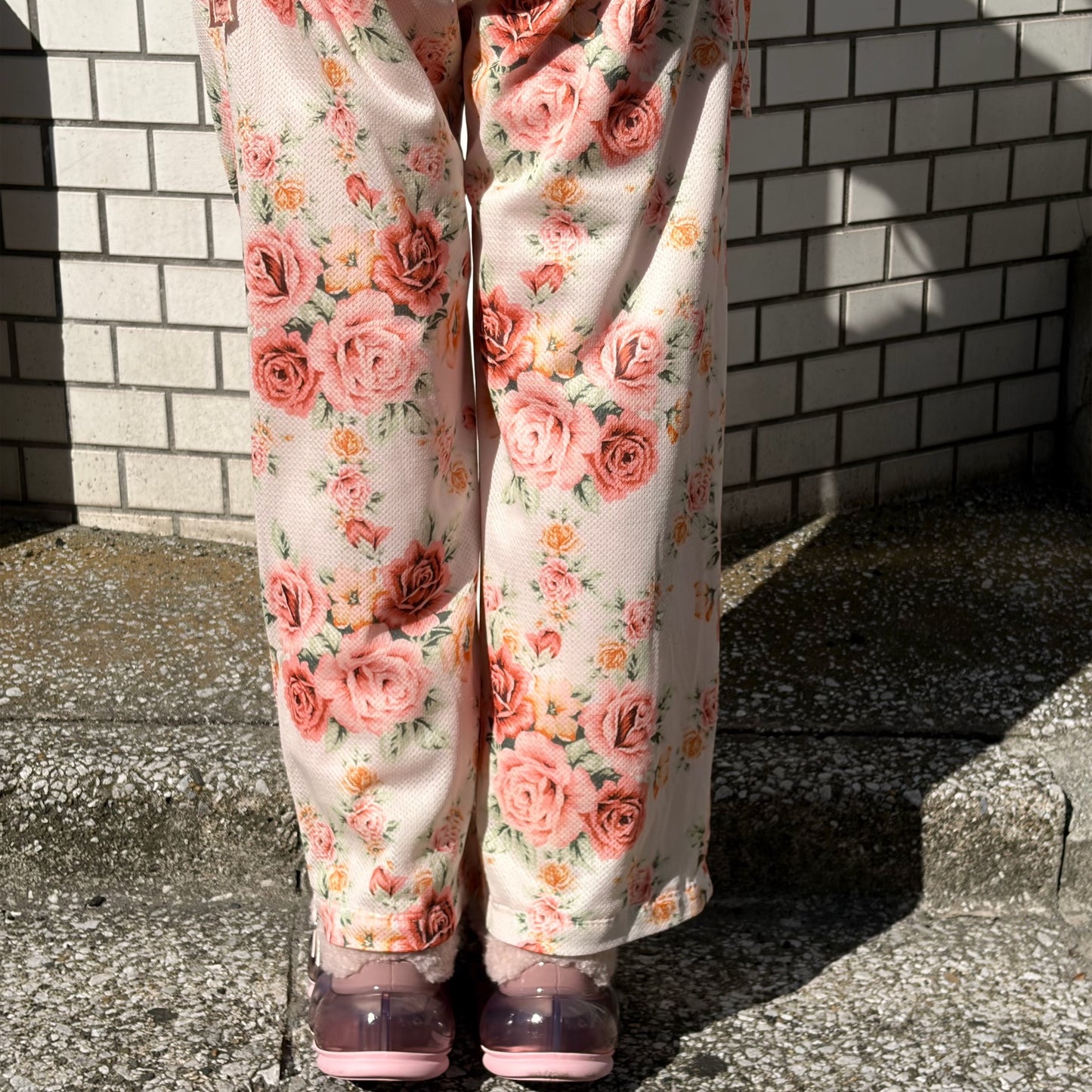 WORN FLORAL LONG PANTS / WORN FLORAL / フラワーパターンパンツ