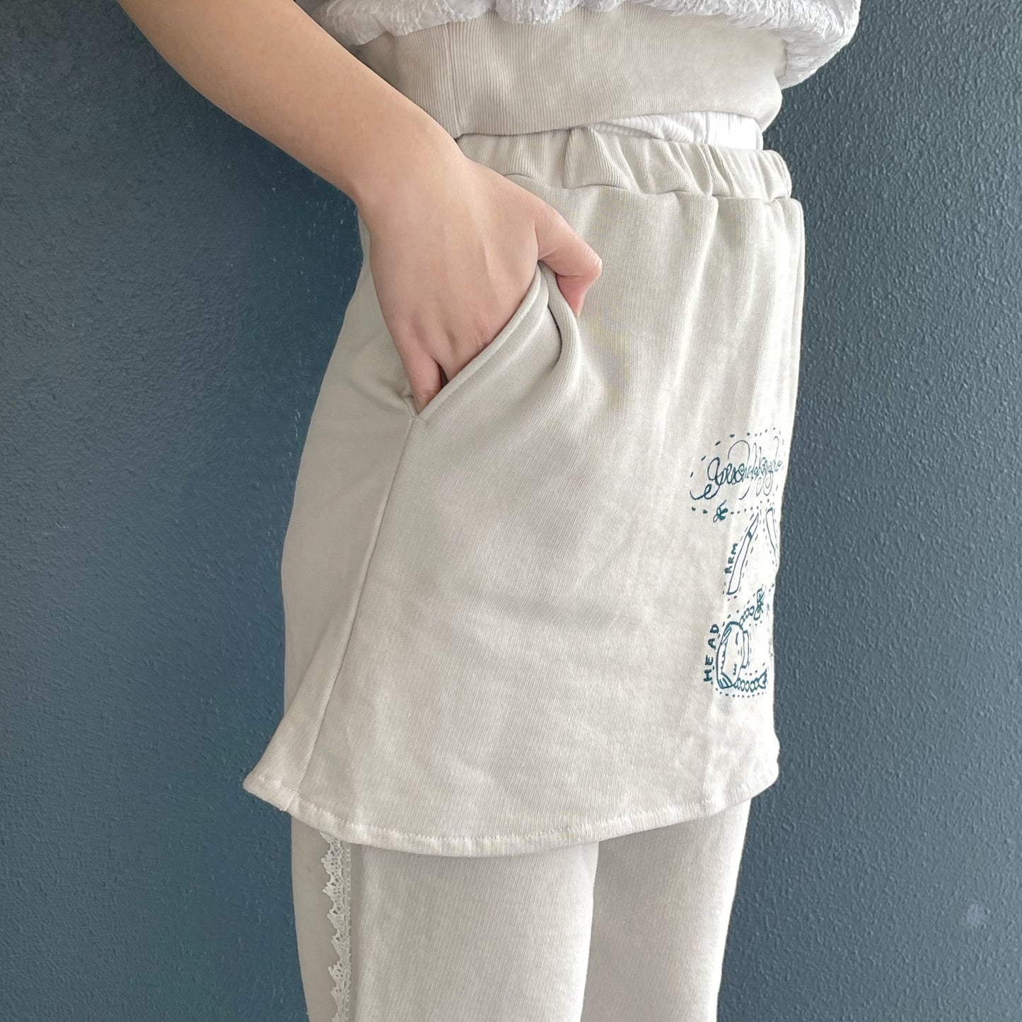 Skirt pants / Grey / スカートパンツ