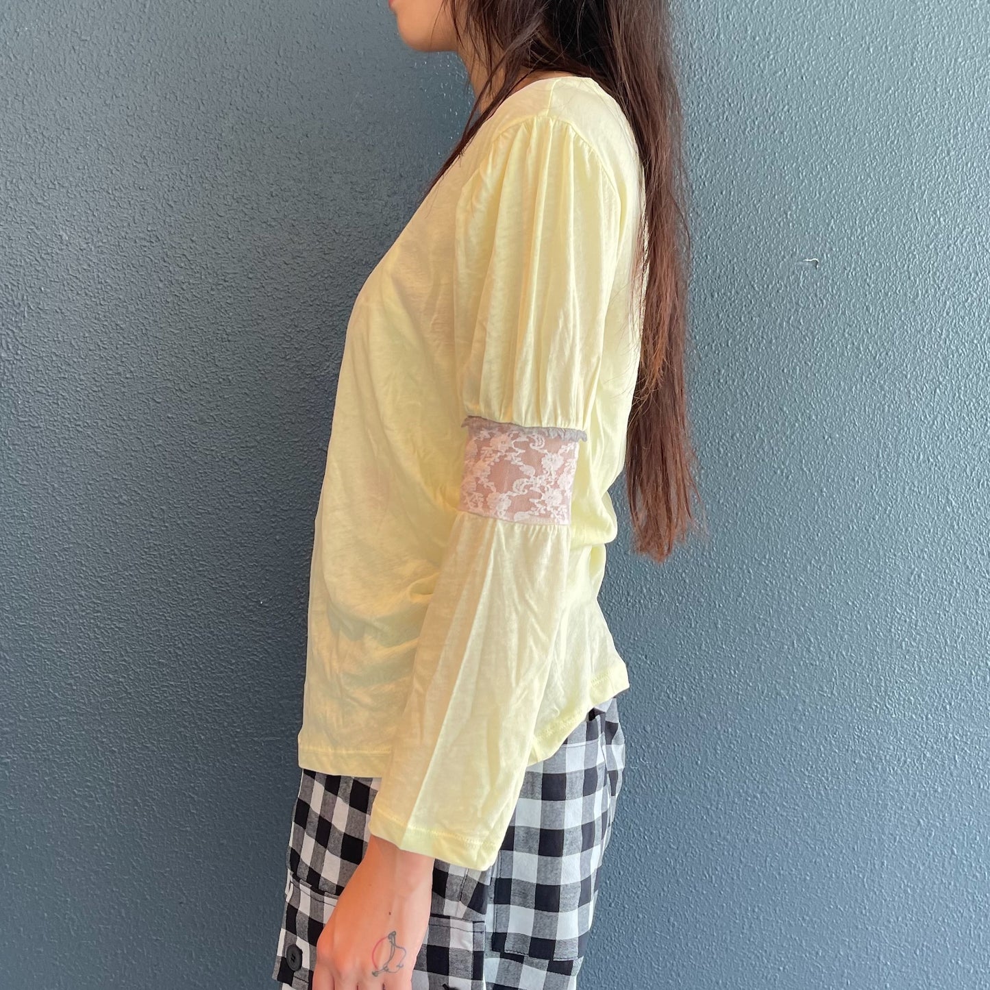 puff lace trimming top / lemon / パフレーストップ