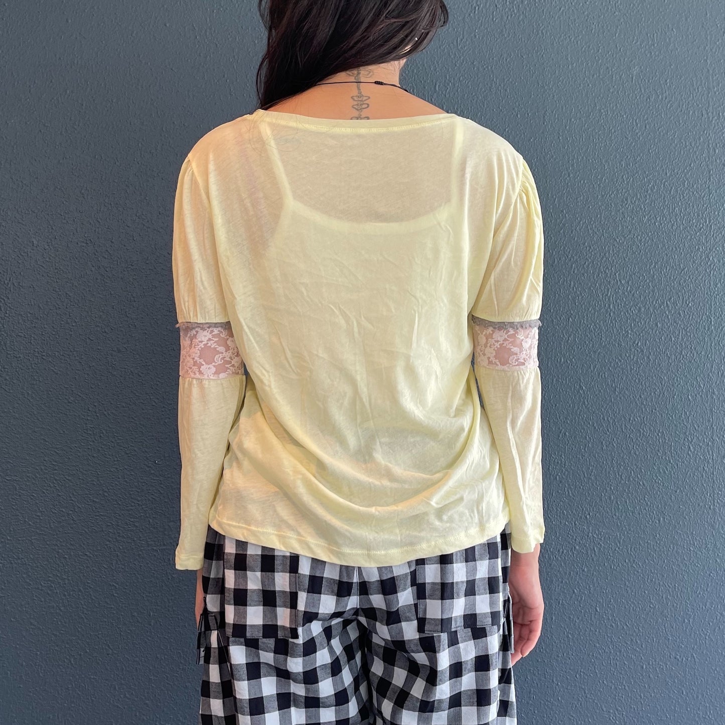 puff lace trimming top / lemon / パフレーストップ