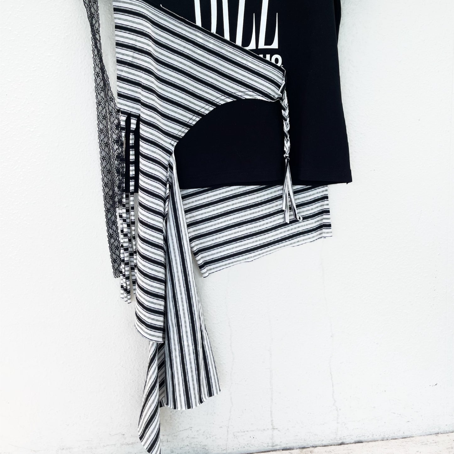 Draped Striped T-shirt / Black / 編み込みTシャツ