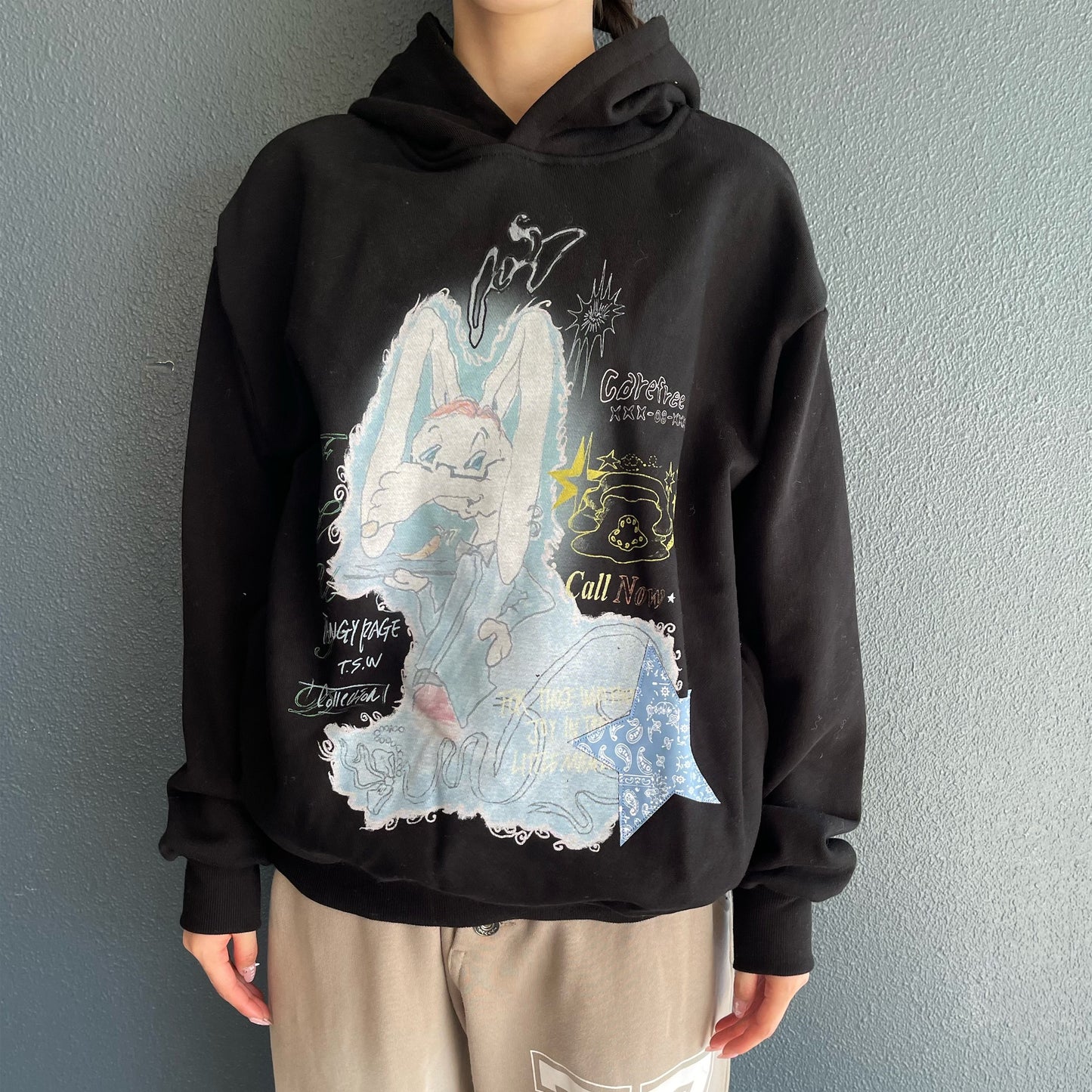Star Patched Rabbit Hoodie / Black / グラフィックフーディー