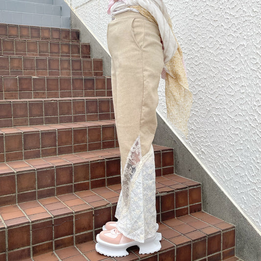 Curve Trousers / Beige / カーブパンツ