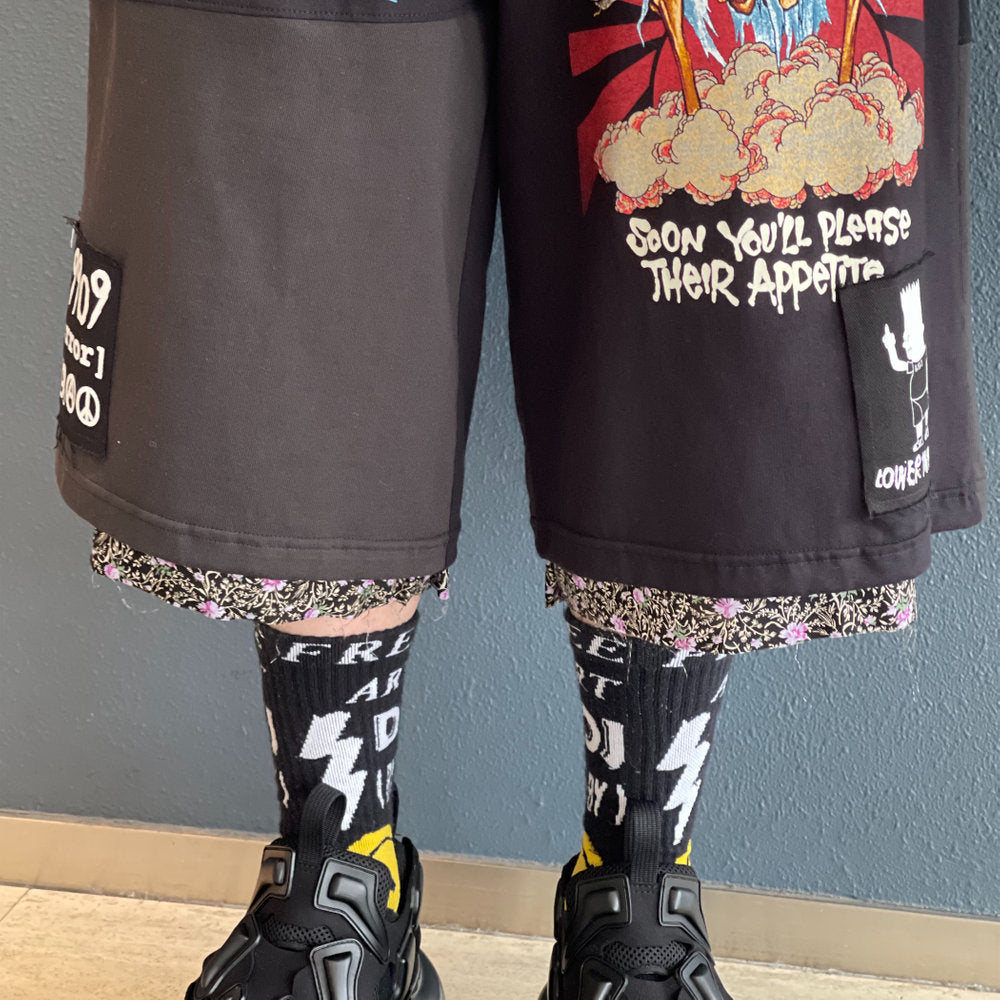 PUNK SHORT PANTS RE-MAKE FROM USED PUNK TEE AND KIDILL ARCHIVE TEE / BLACK x BLACK FLOWER / リメイクショーツ