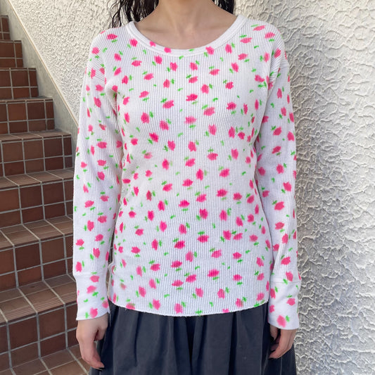 White ditzy print waffle / エアブラシTシャツ