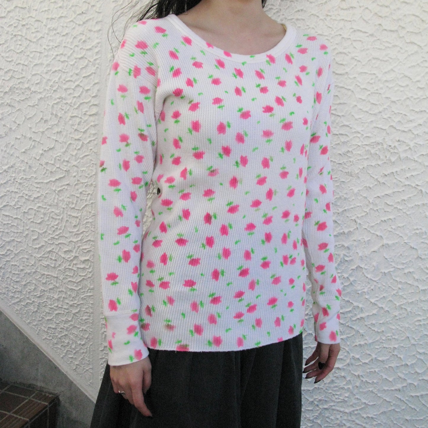 White ditzy print waffle / エアブラシTシャツ