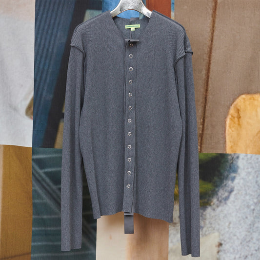 CRISP SNAP CARDIGAN TALL / DARK SESAMI / プリーツカーディガン