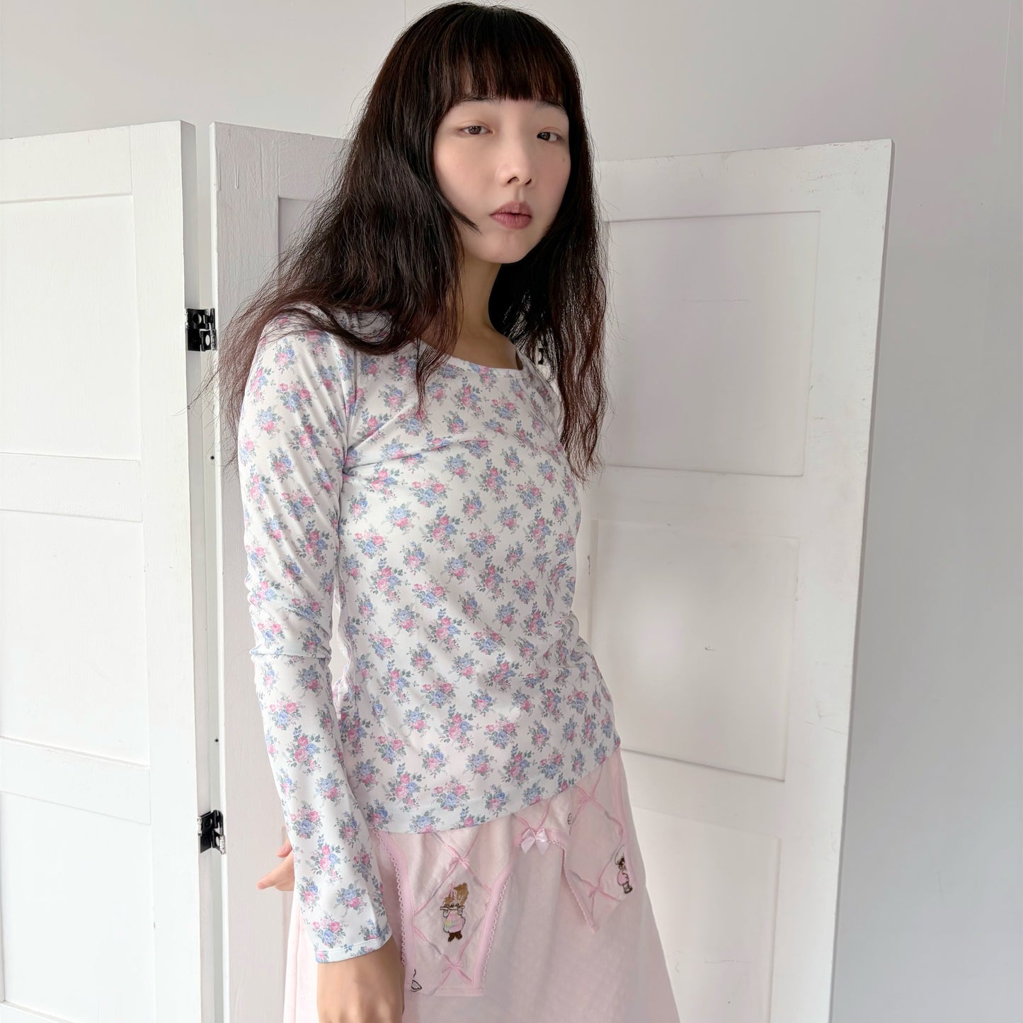 FLOWER PRINT T / WHITE / フラワープリントトップ
