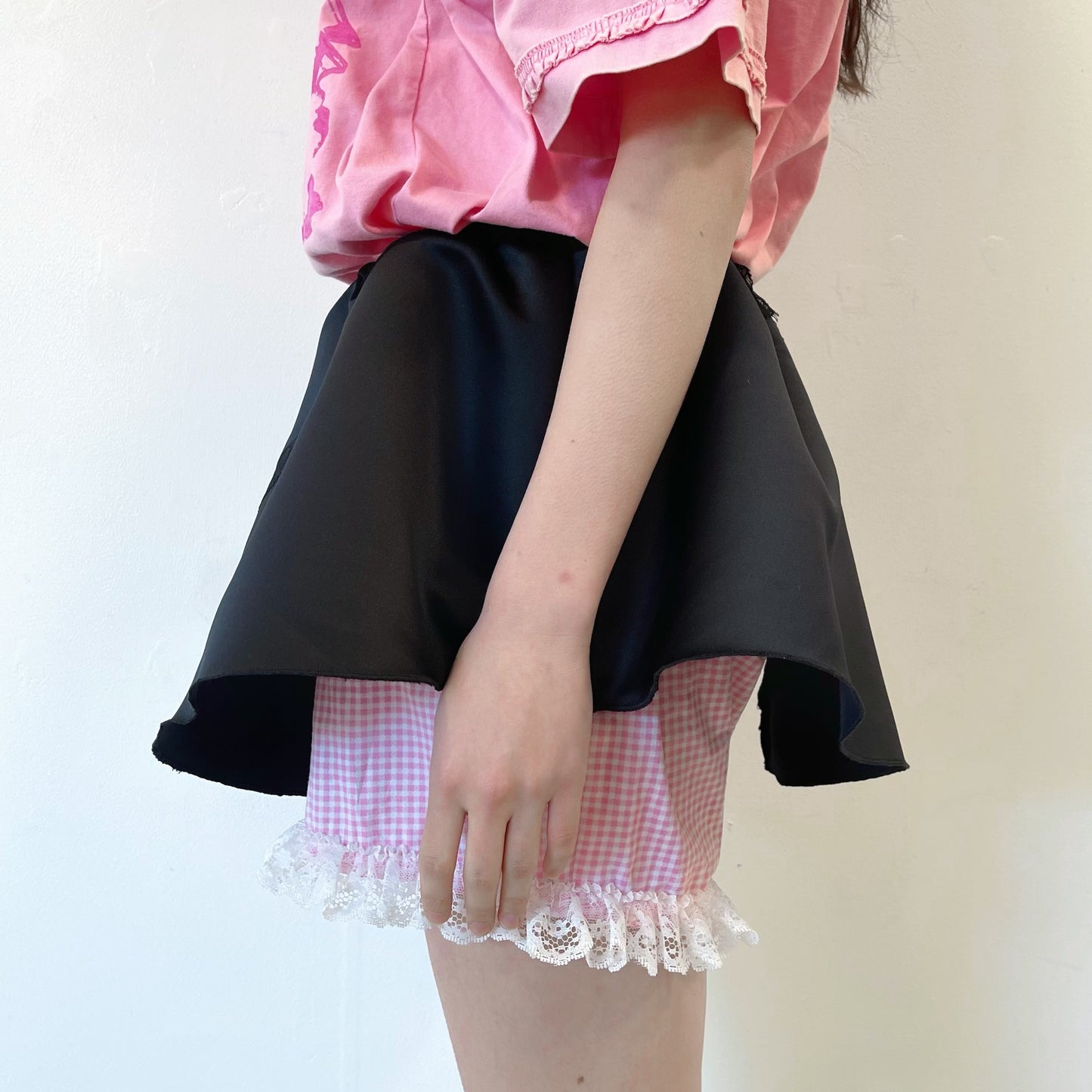 SATIN PANTY SKIRT / BLACK / サテンスカート