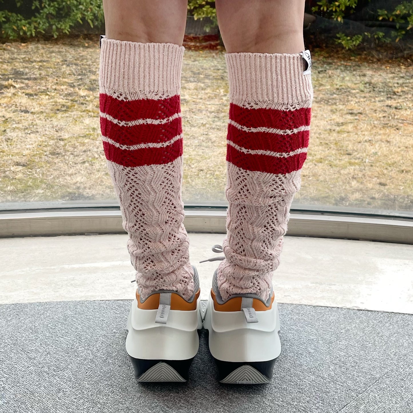 OVER KNEE LACE KNIT SOCKS / PEPPERMINT BUTLER PINK × RED / オーバーニーレースニットソックス