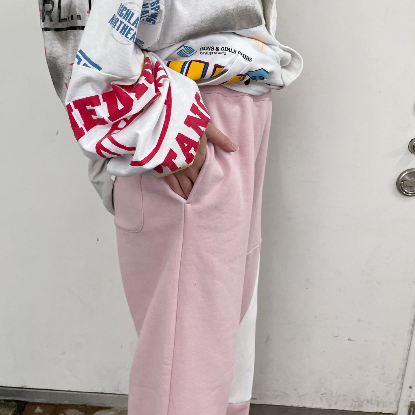 UNE UNE WIDE FLARE PANTS / PINK / ワイドフレアパンツ