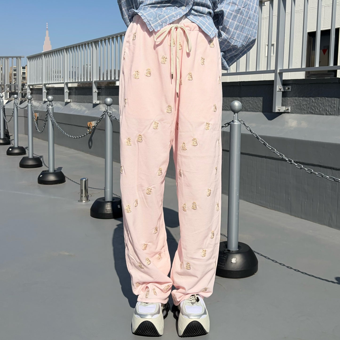 EMBROIDERY FLAT PANTS / PINK / うさぎ刺繍パンツ