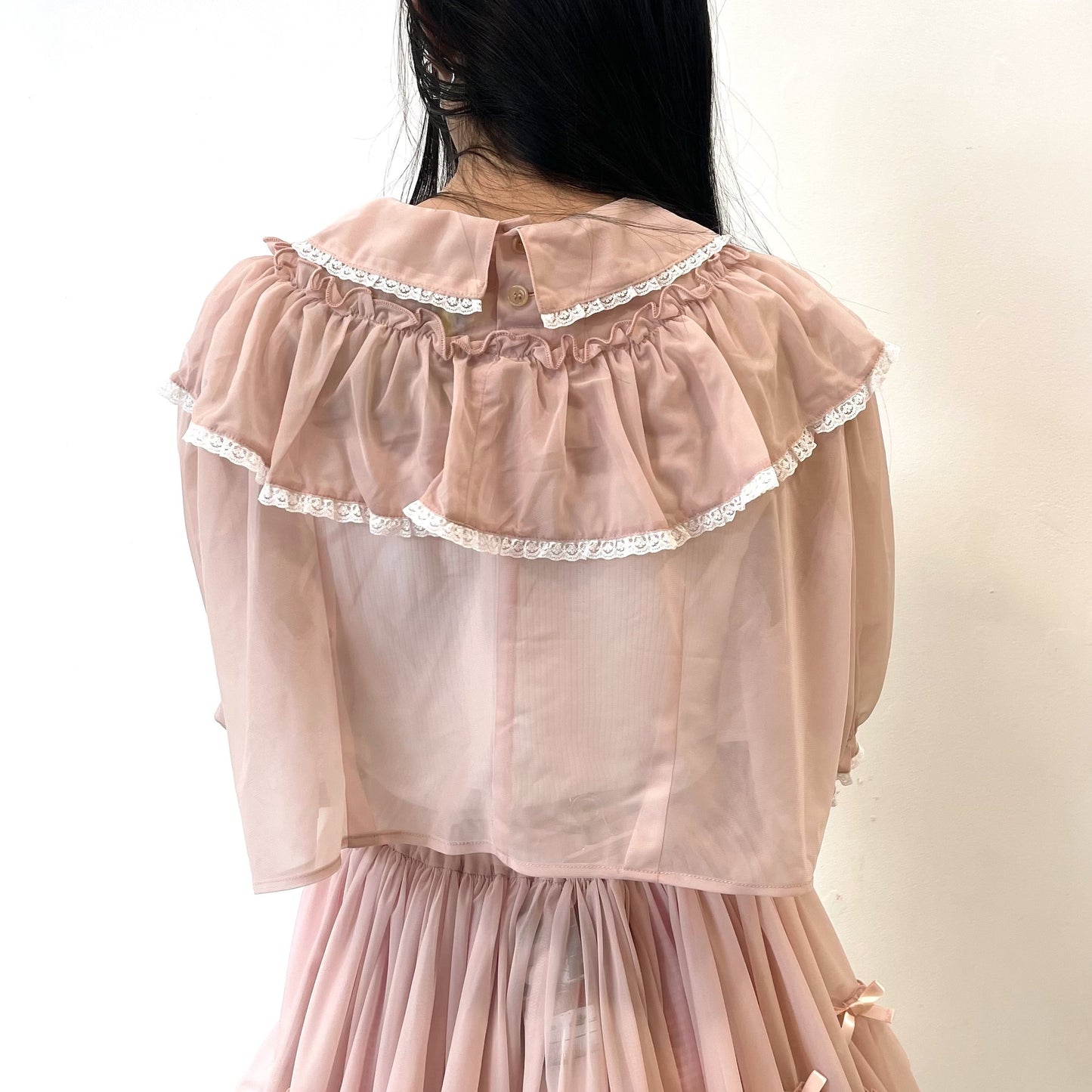 SHORT LACE BLOUSE / PINK / ショートフリルブラウス