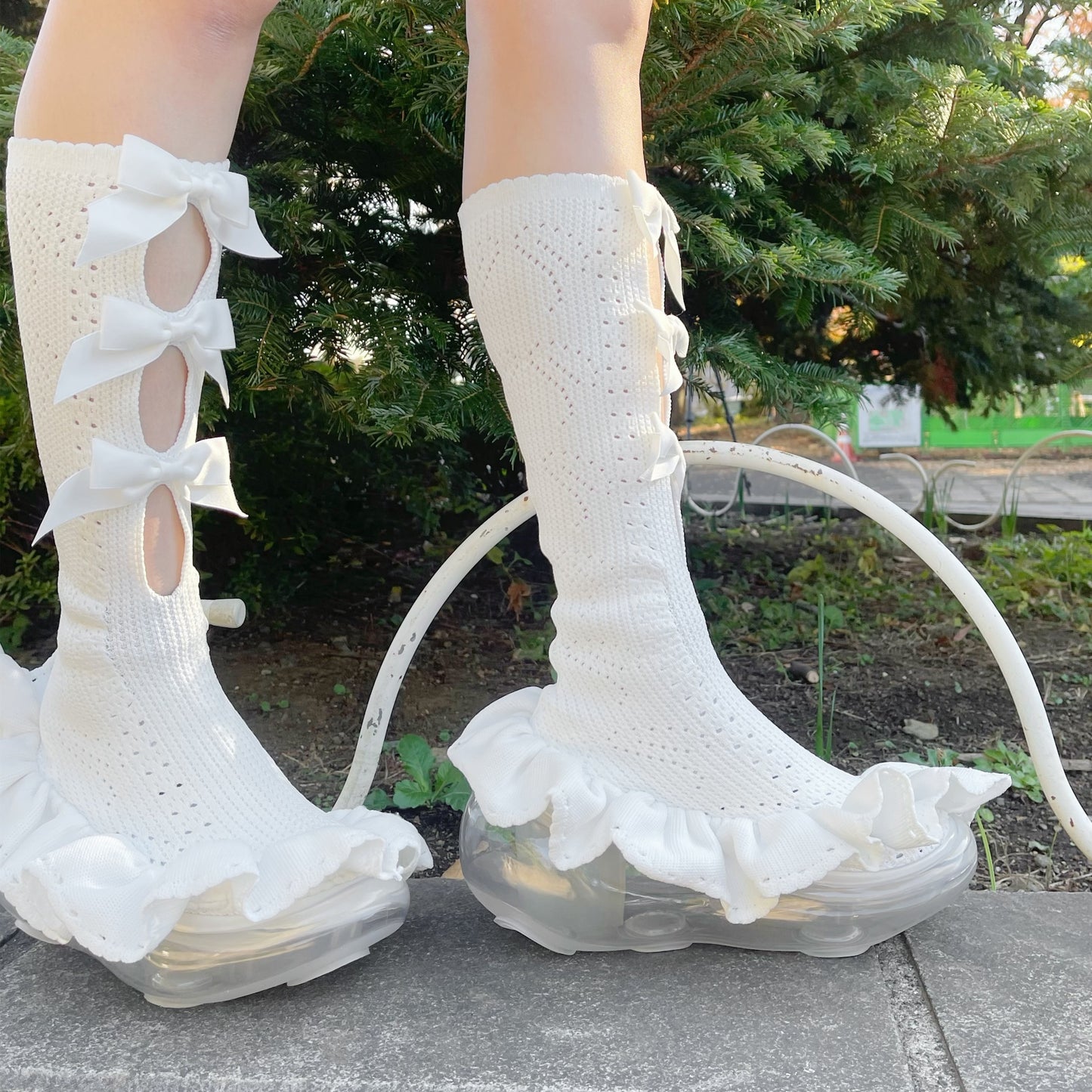 THREE CUTE BOW LONG SOCKS BOOTS / WHITE / JennFaxブーツ