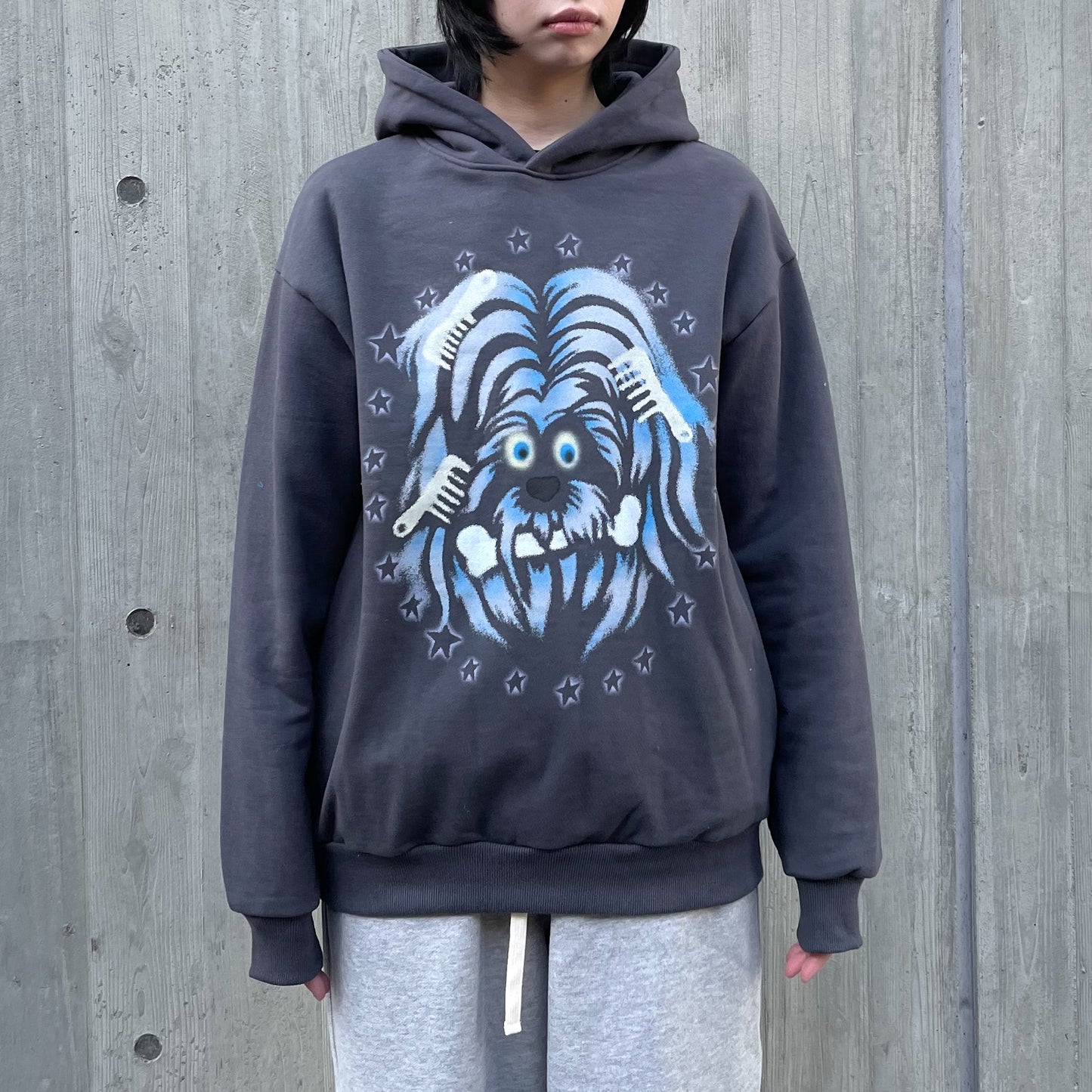 Furry Puppy Hoodie / Charcoal / グラフィックフーディー