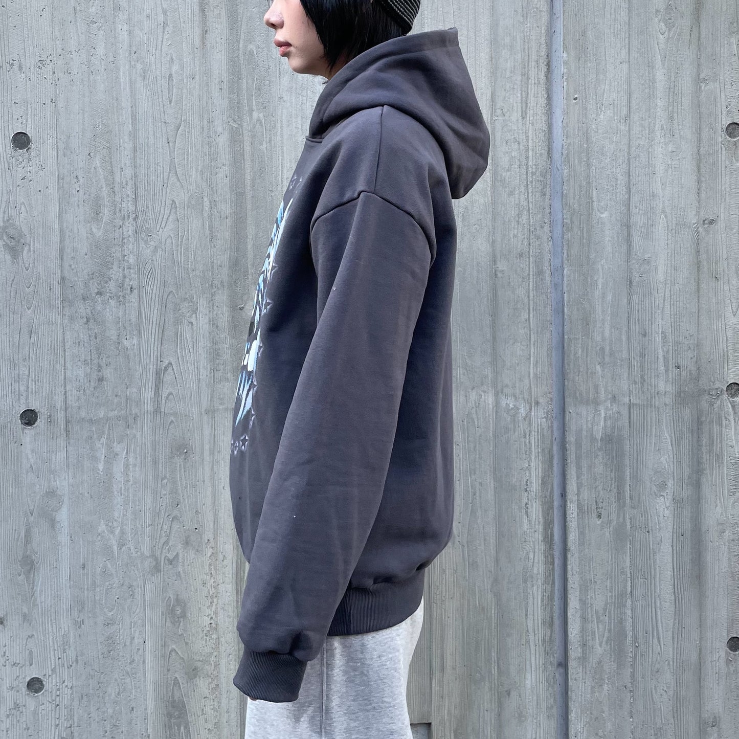 Furry Puppy Hoodie / Charcoal / グラフィックフーディー