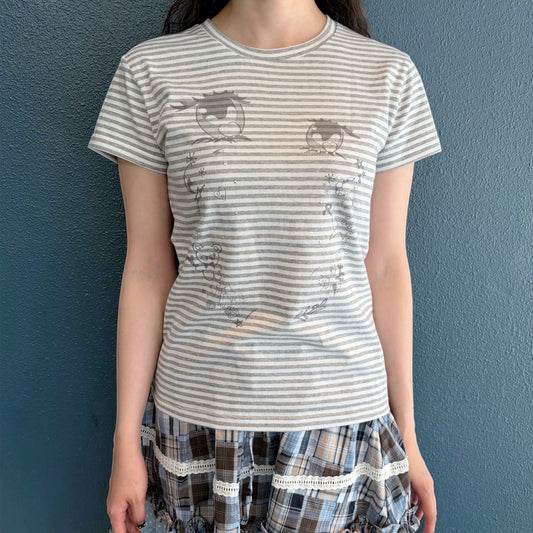 Cry Eyes Stripe Short Sleeve Top / Gray / ストライプグラフィックプリントTシャツ