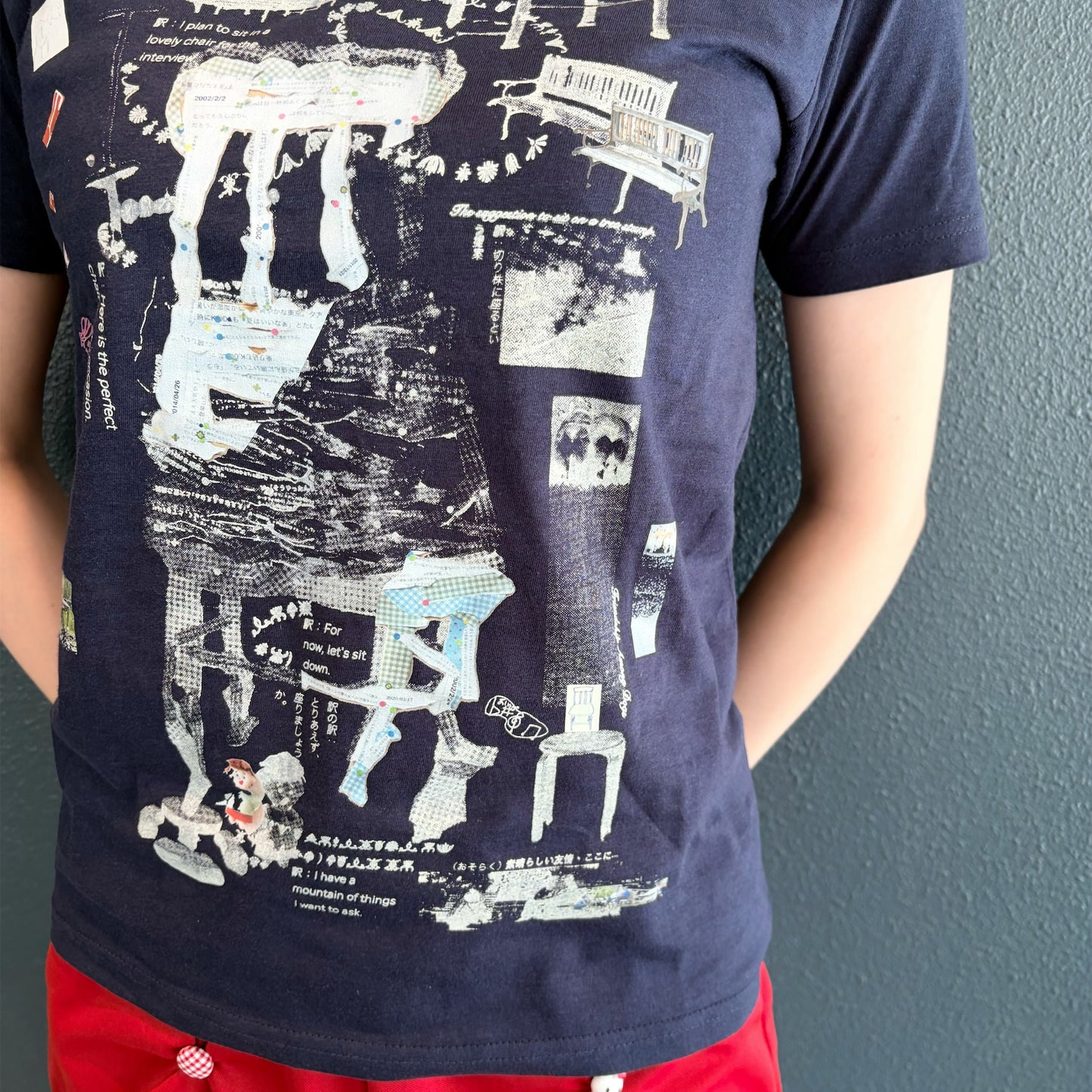 chairs for the interview T-shirt / navy / プリントTシャツ