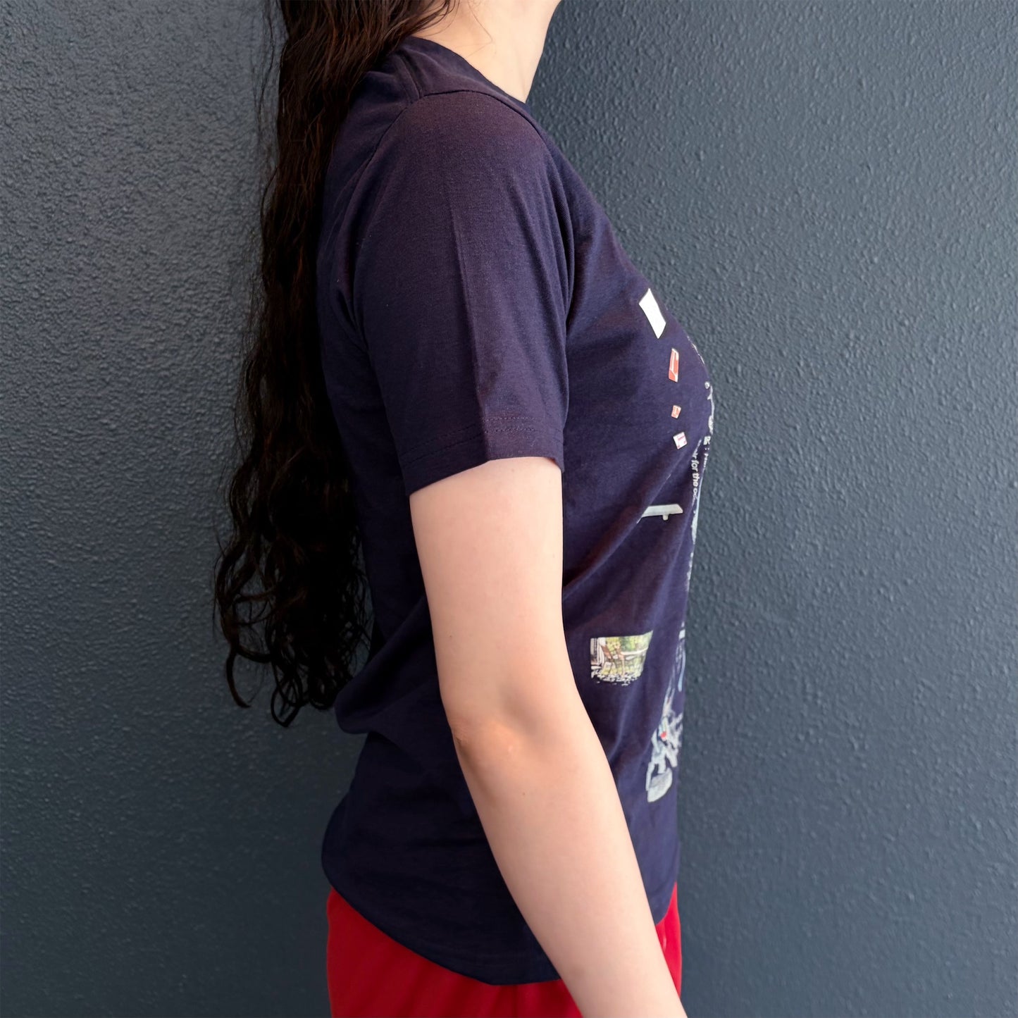 chairs for the interview T-shirt / navy / プリントTシャツ