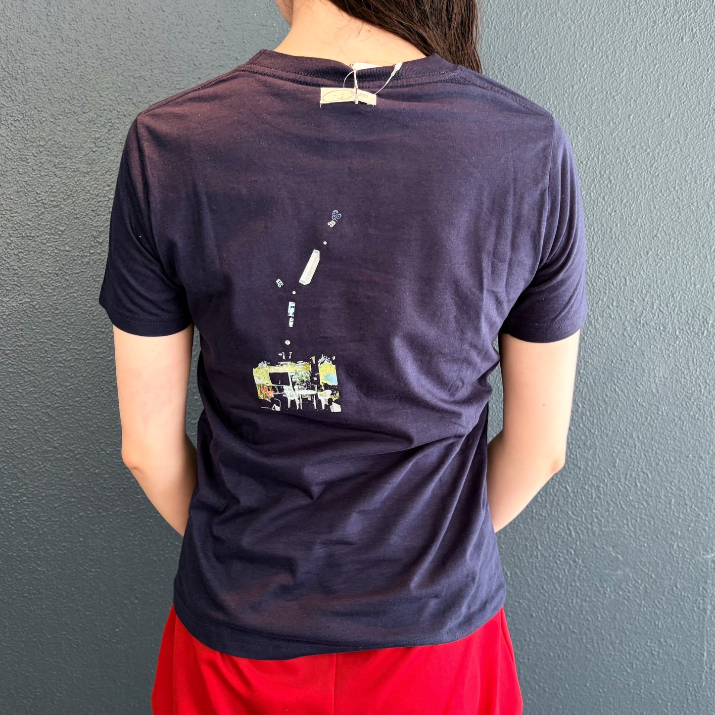 chairs for the interview T-shirt / navy / プリントTシャツ